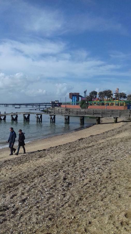 Bensons Guesthouse Southend-on-Sea Ngoại thất bức ảnh